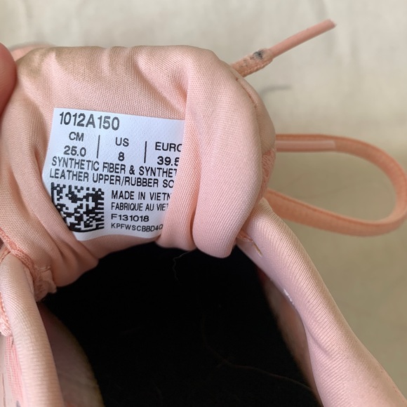 Gel Running Shoes - Picture 5 of 6